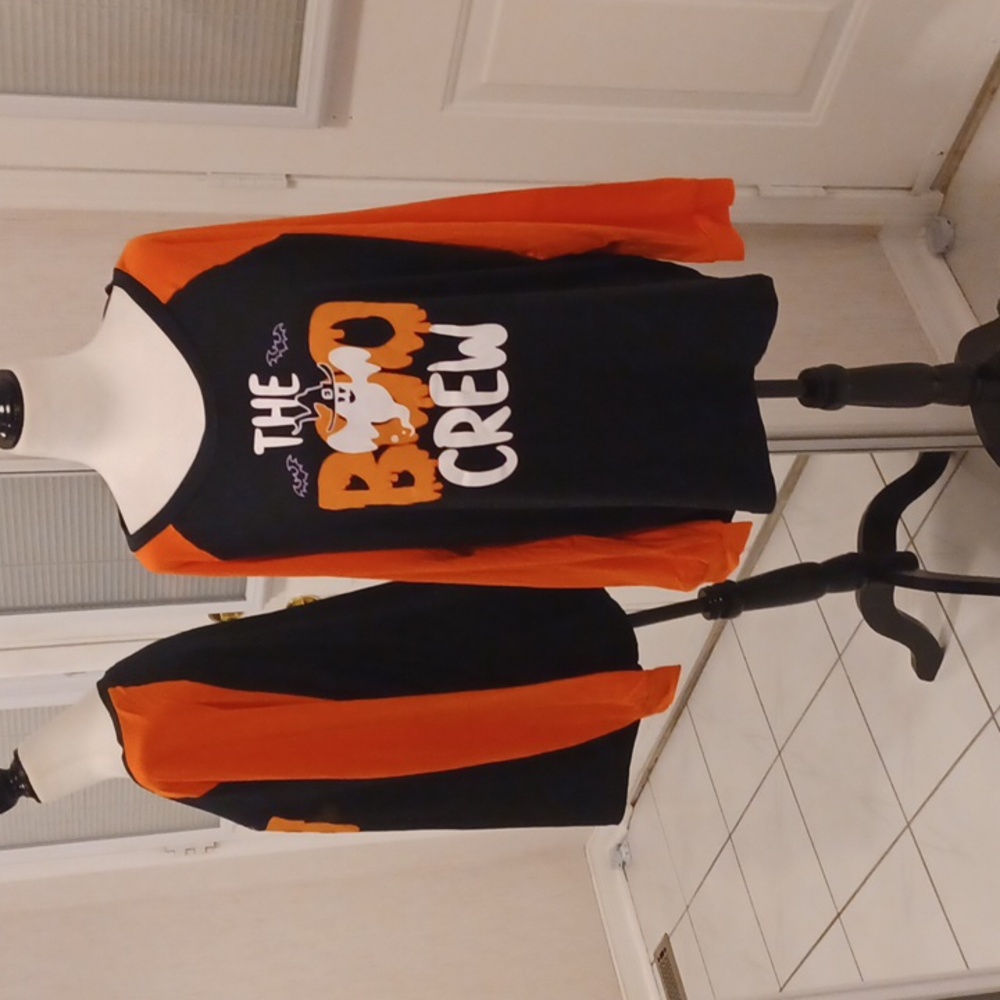 4/$60 Black & Orange Halloween Long Sleeve Tee - Size 1X